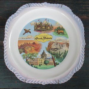 Scenic South Dakota Vintage Souvenir Mt. Rushmore colorful state plate